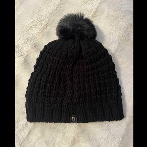 Poppy & Peonies - Snow Fall Toque in black